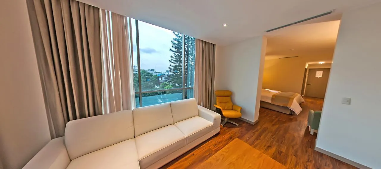 Radisson Hotel Guayaquil 5*,  Ecuador